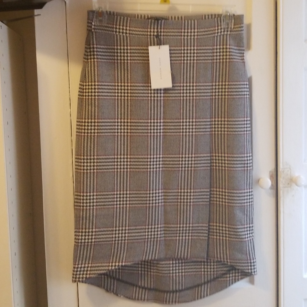 NWT cute Zara houndstooth plaid skirt, M, side slt